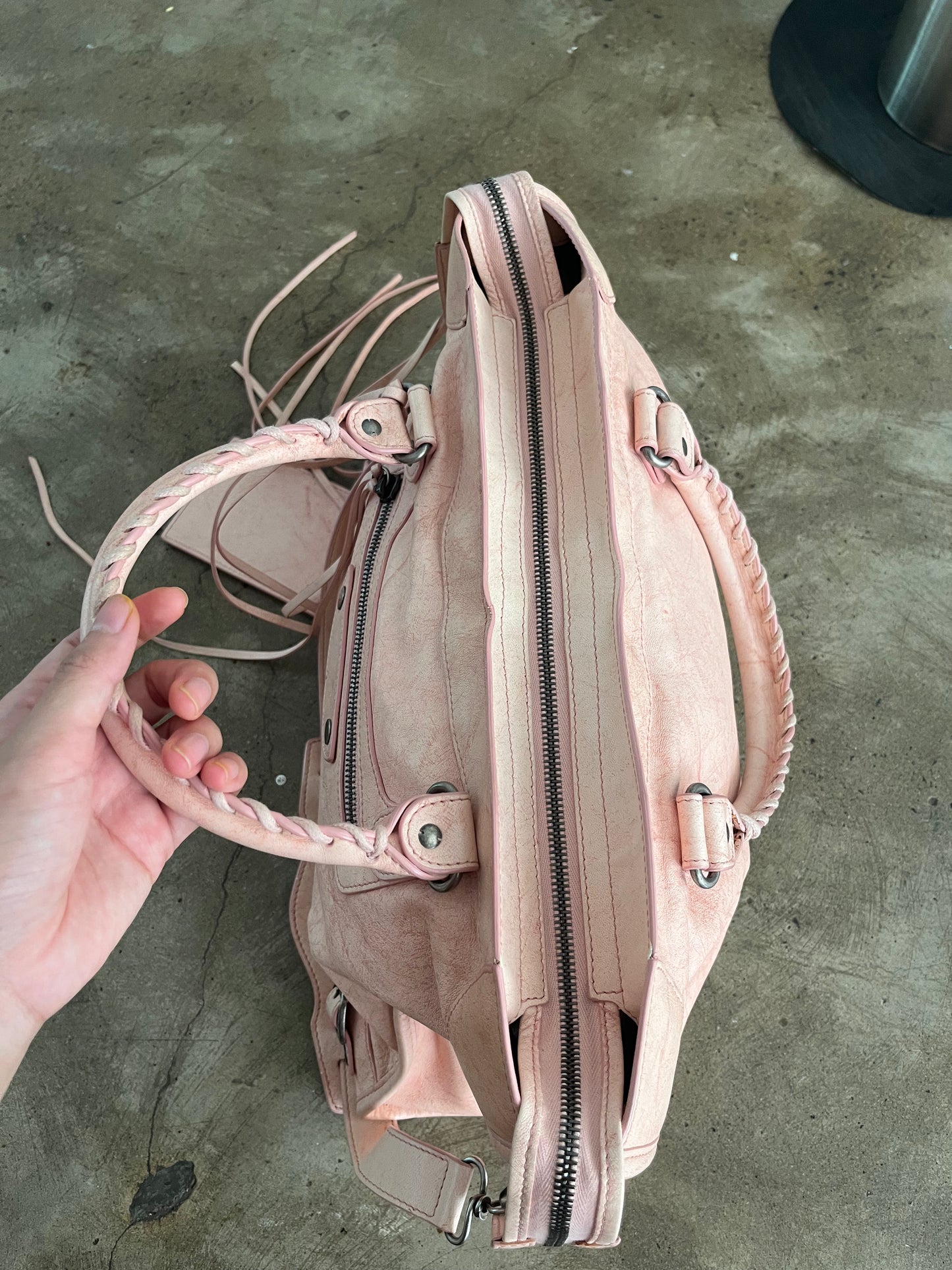 BALENCIAGA PINK DIRTY CITY BAG
