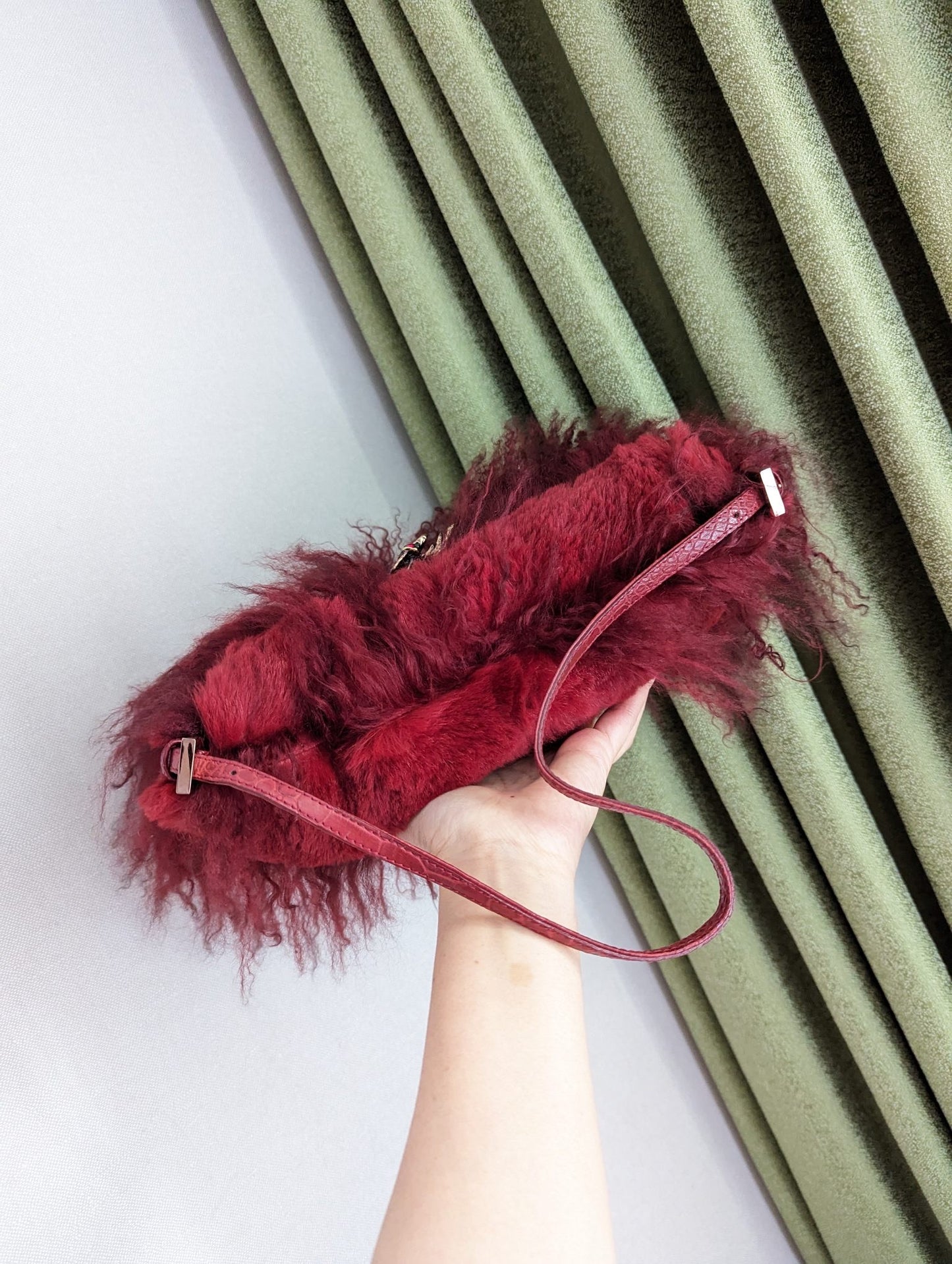FENDI RED FUR CROCODILE BAGUETTE BAG