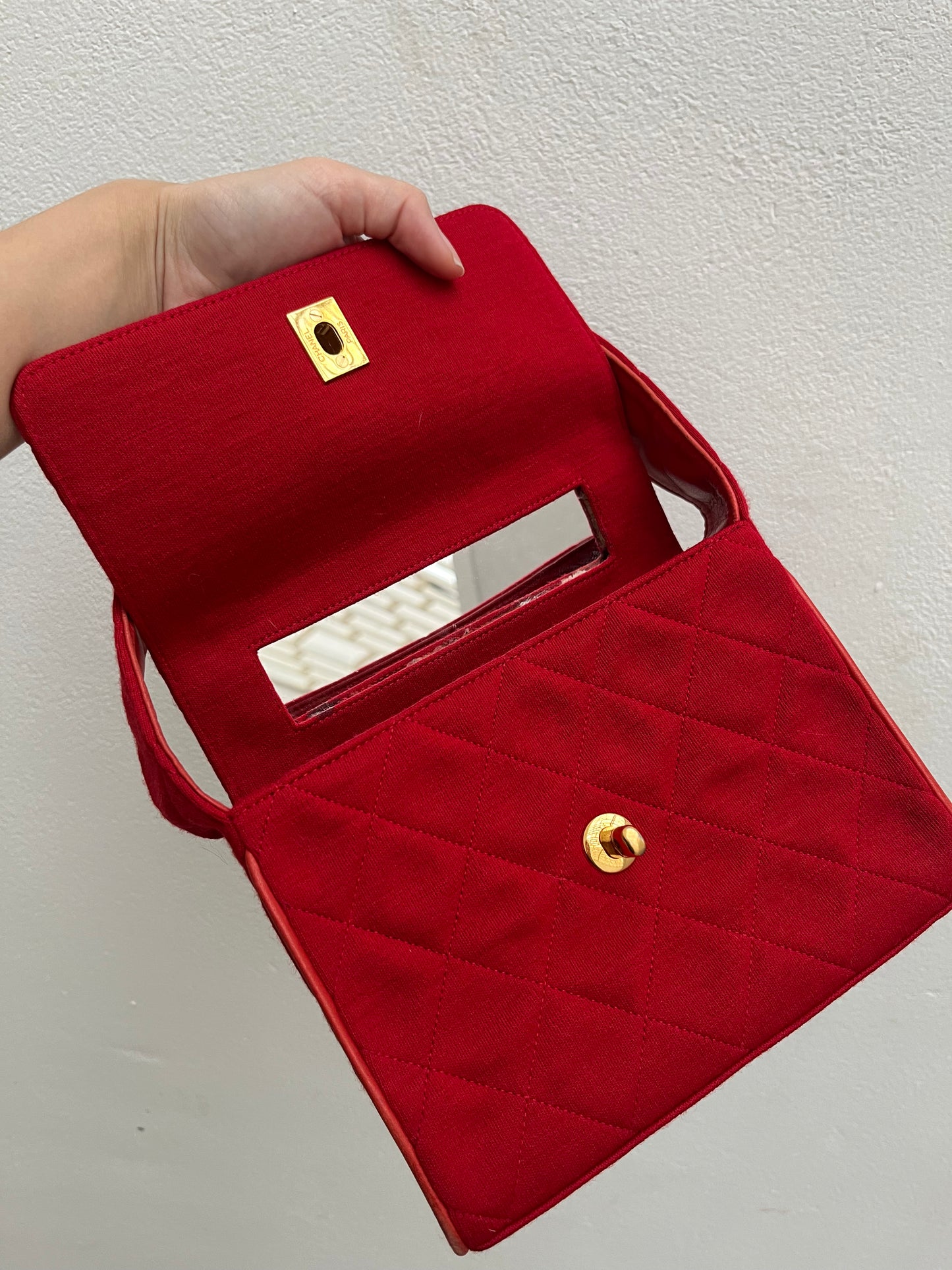 CHANEL HANDBAG IN RED CANVAS FLAP BAG