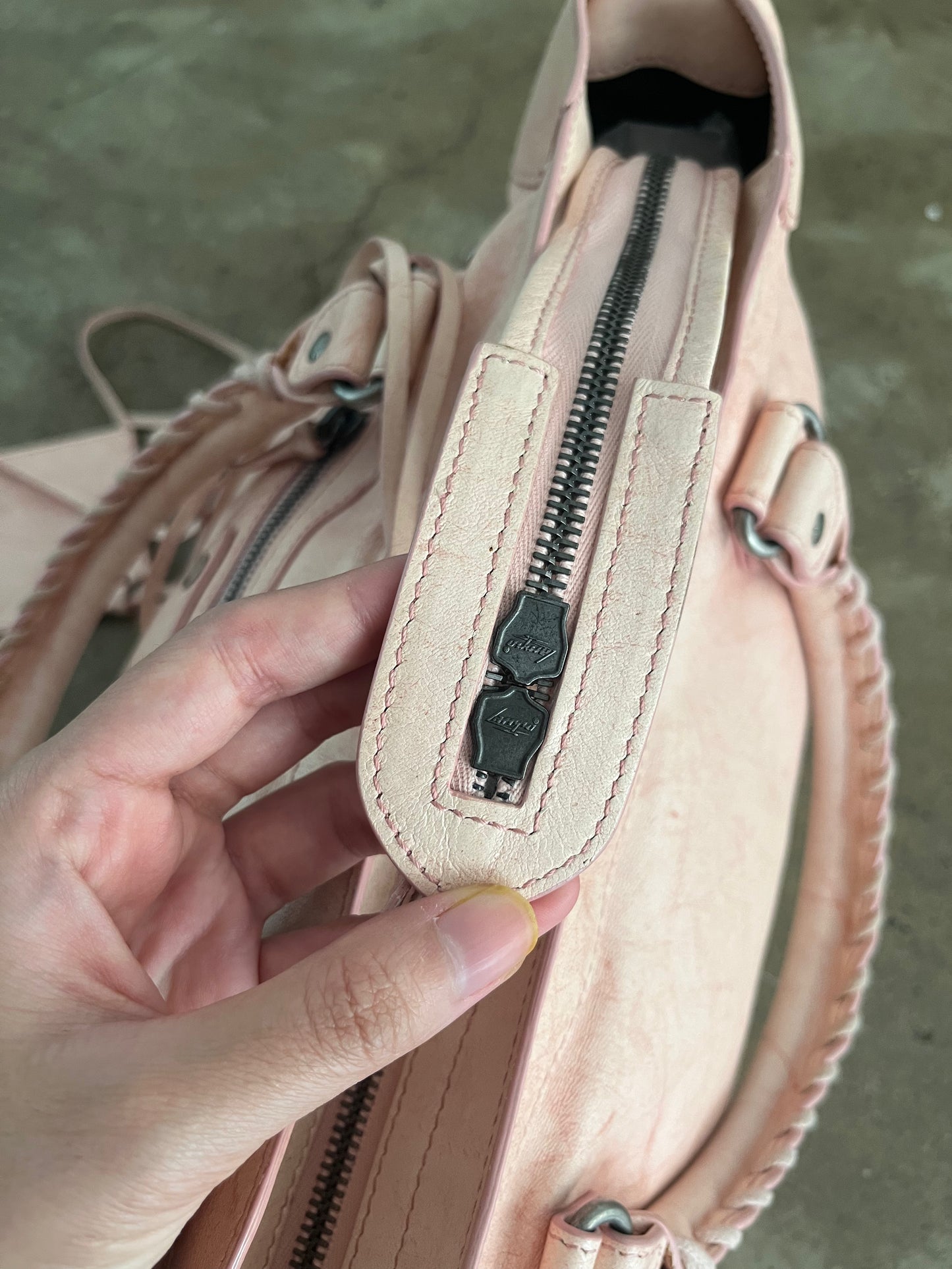 BALENCIAGA PINK DIRTY CITY BAG