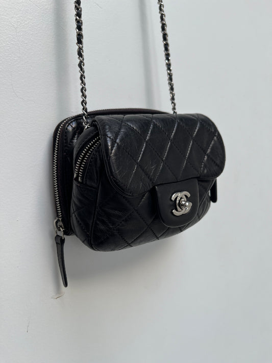CHANEL BLACK LAMSKIN MINIFLAP WALLET ON A CHAIN