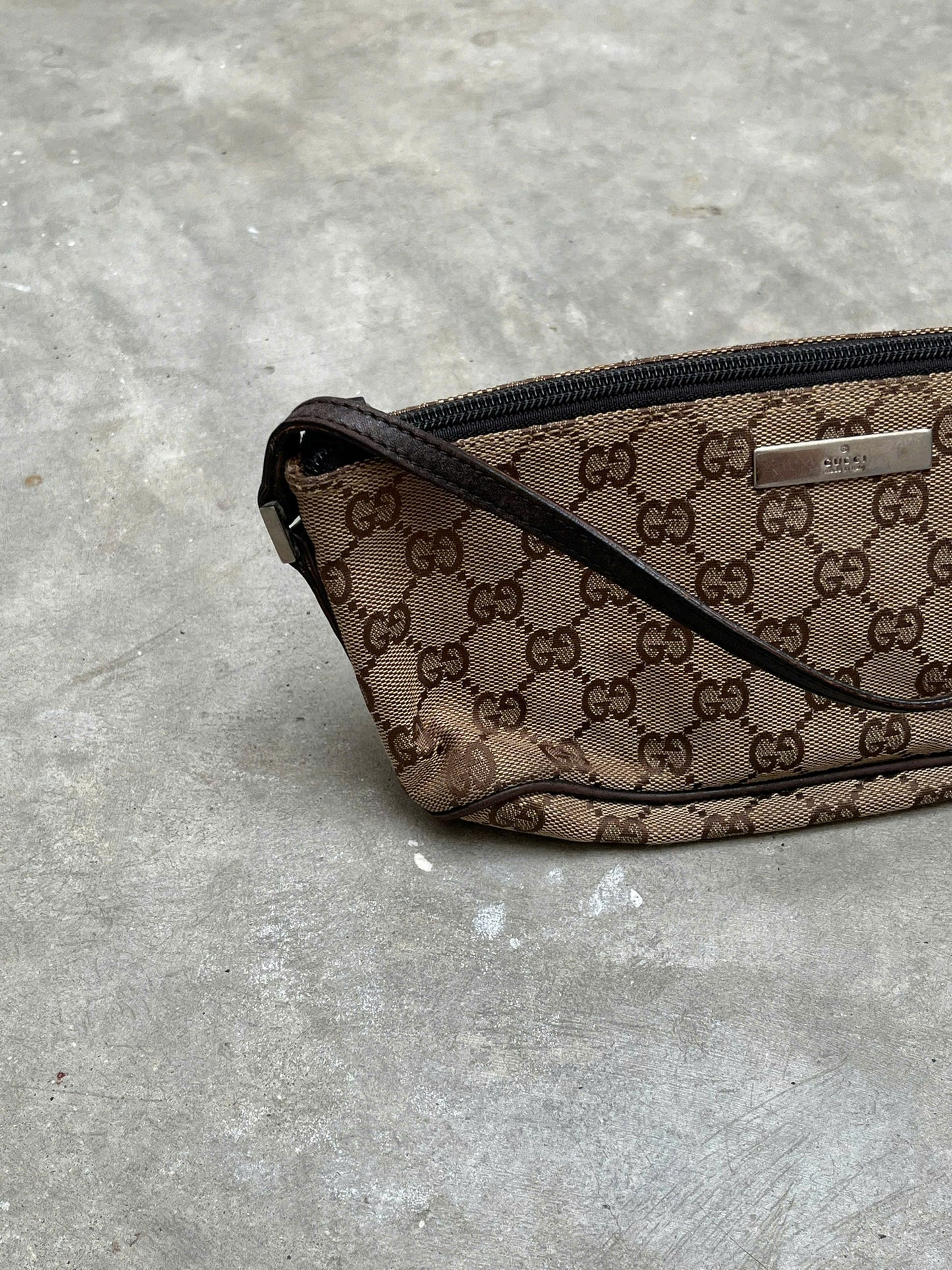GUCCI BOAT GG MONOGRAM