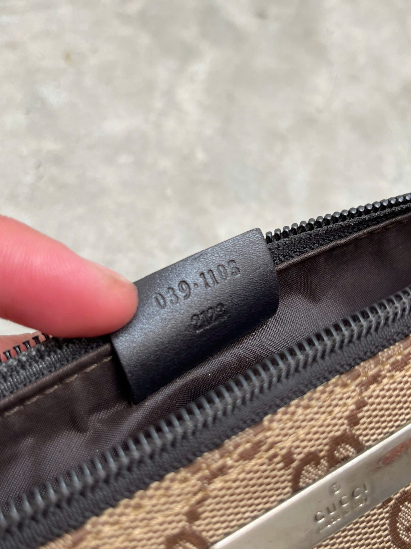 GUCCI BOAT GG MONOGRAM
